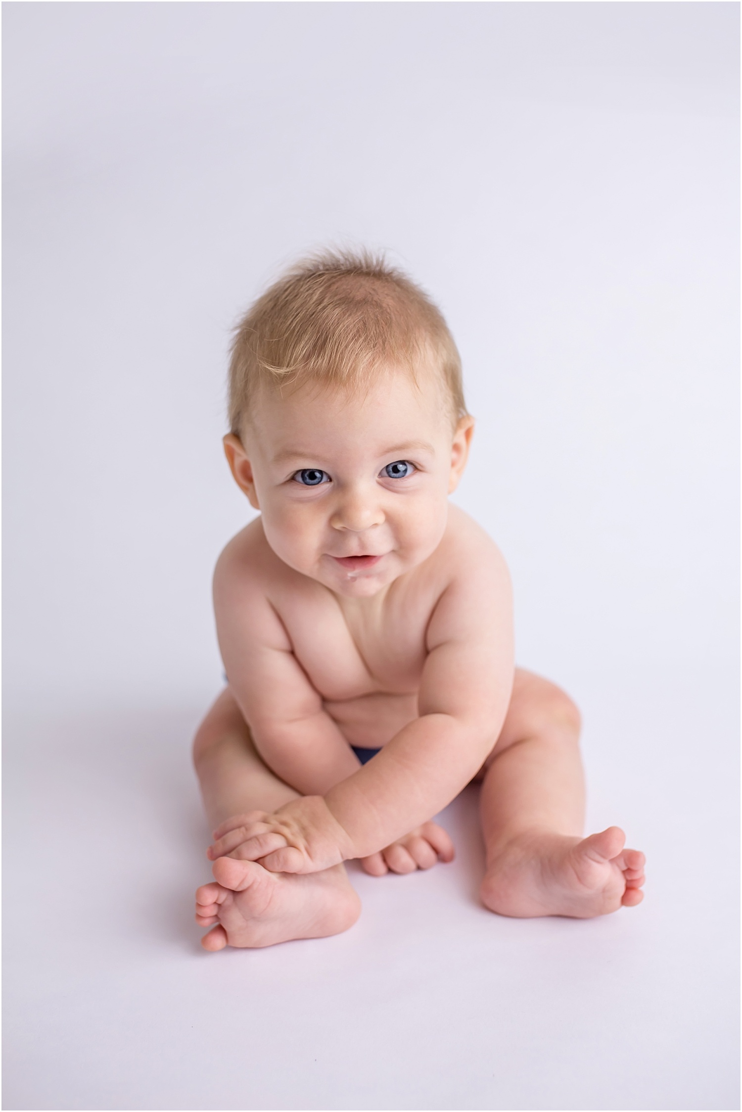 Sitter Sessions, What Are They? | Cincinnati Baby Photographer