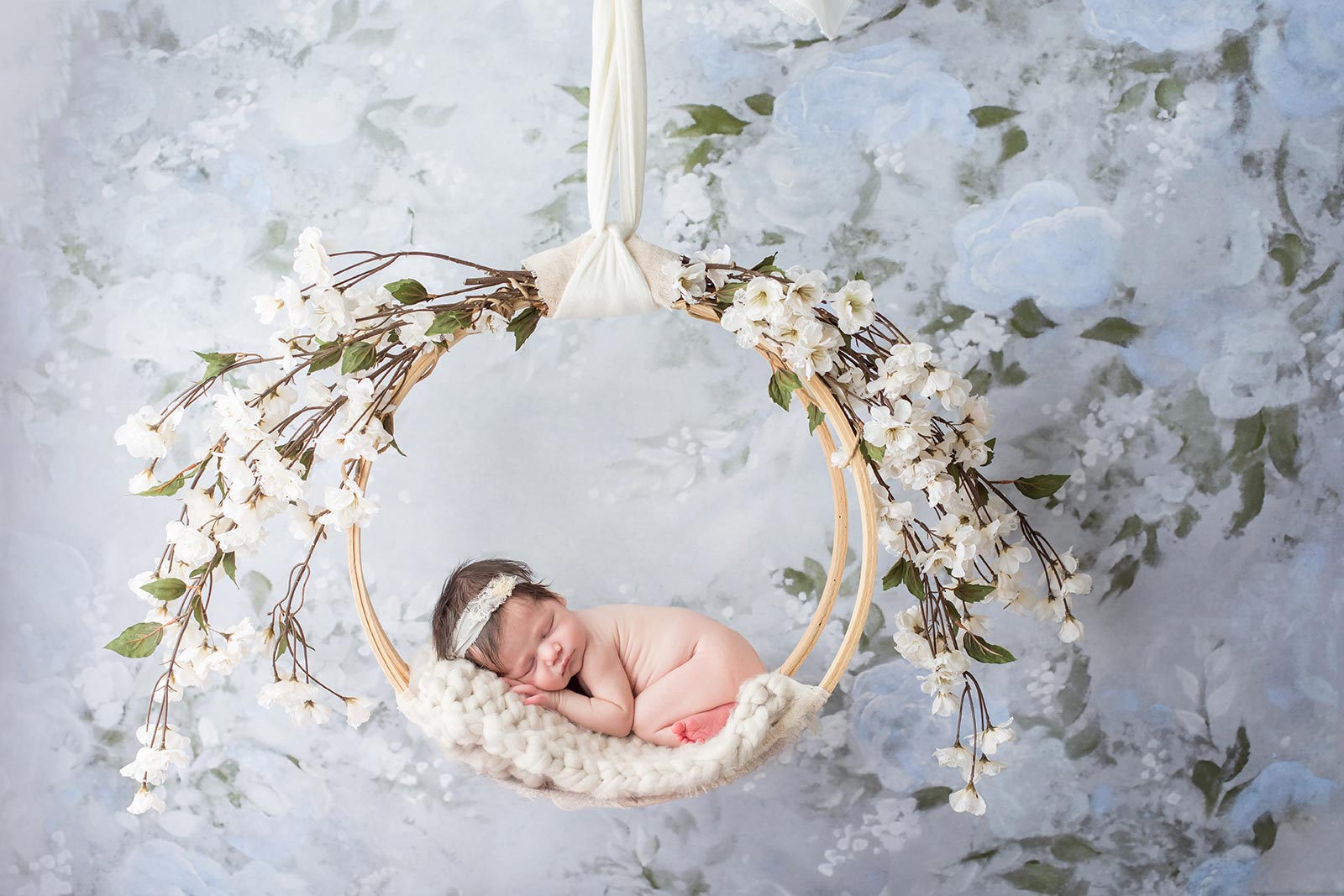 dreamy floral newborn photography